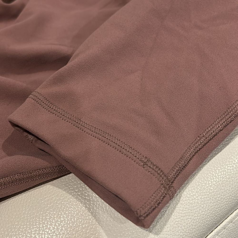 Lululemon Align High-Rise Leggings 25” in twilight rose (6) - Picture 7 of 8